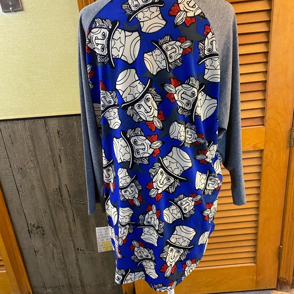 LulaRoe Randy top - Picture 6 of 10